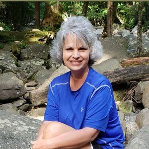 Meet your Posher, Vickie